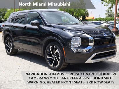 Used 2023 Mitsubishi Outlander SE