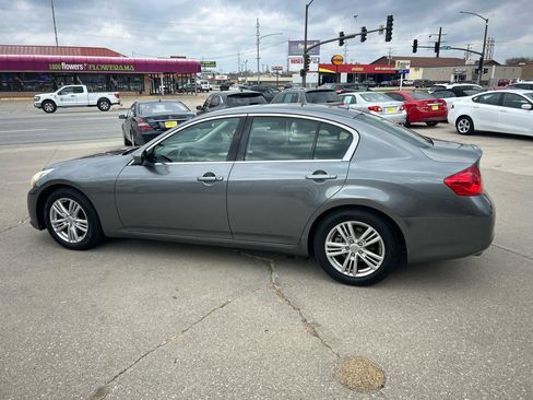 Used 2012 INFINITI G37 Journey w/ Premium Pkg image 6