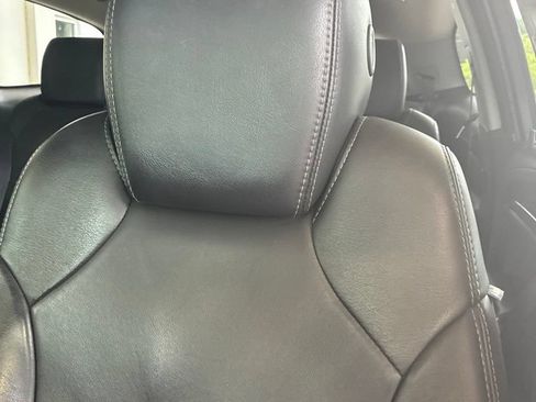 Used 2017 Buick Enclave Premium AWD/4WD image 5