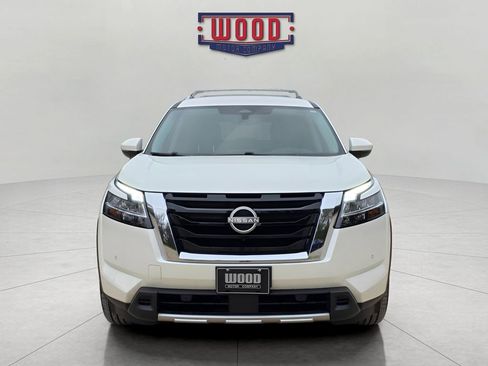 Used 2024 Nissan Pathfinder SL AWD/4WD image 5
