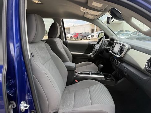 Used 2023 Toyota Tacoma SR5 w/ Technology Package AWD/4WD image 30