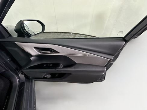 Used 2026 Toyota Camry SE w/ Convenience Package FWD image 31
