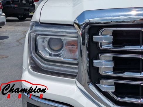 Used 2018 GMC Sierra 1500 SLT w/ SLT Premium Package AWD/4WD image 11