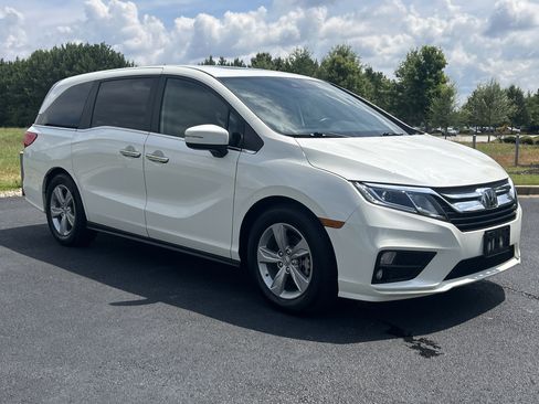 Used 2019 Honda Odyssey EX-L image 2