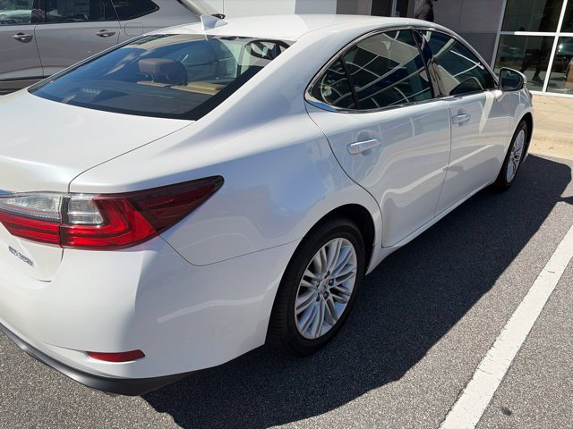 Used 2016 Lexus ES 350 w/ Accessory Package FWD image 7