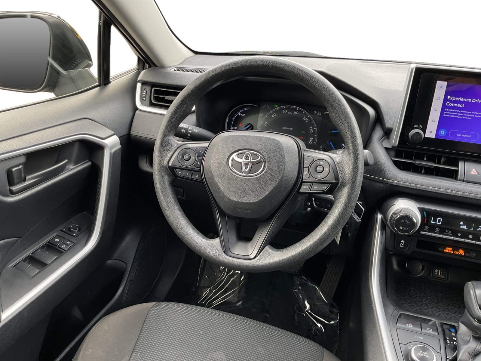 Used 2024 Toyota RAV4 LE AWD/4WD image 11