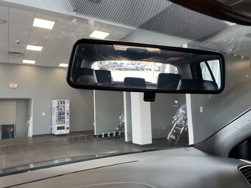 Used 2014 Volkswagen GTI Driver's Edition image 27