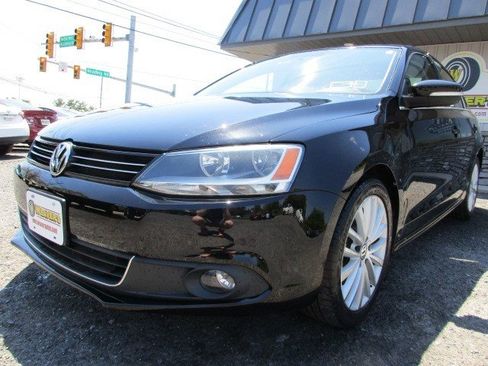 Used 2014 Volkswagen Jetta SEL FWD image 4