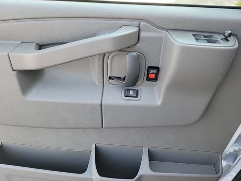 New 2025 GMC Savana 2500 w/ Driver Convenience Package RWD image 16