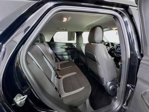 Used 2021 Chevrolet TrailBlazer LT w/ Convenience Package image 29