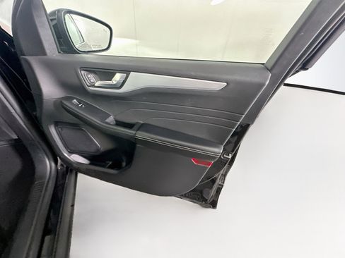 Used 2025 Ford Escape Platinum AWD/4WD image 33