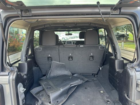 Used 2022 Jeep Wrangler Unlimited Sport AWD/4WD image 15