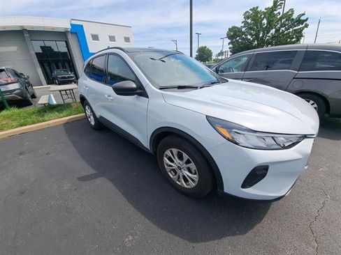 Used 2026 Ford Escape Active w/ Cold Weather Package FWD image 3