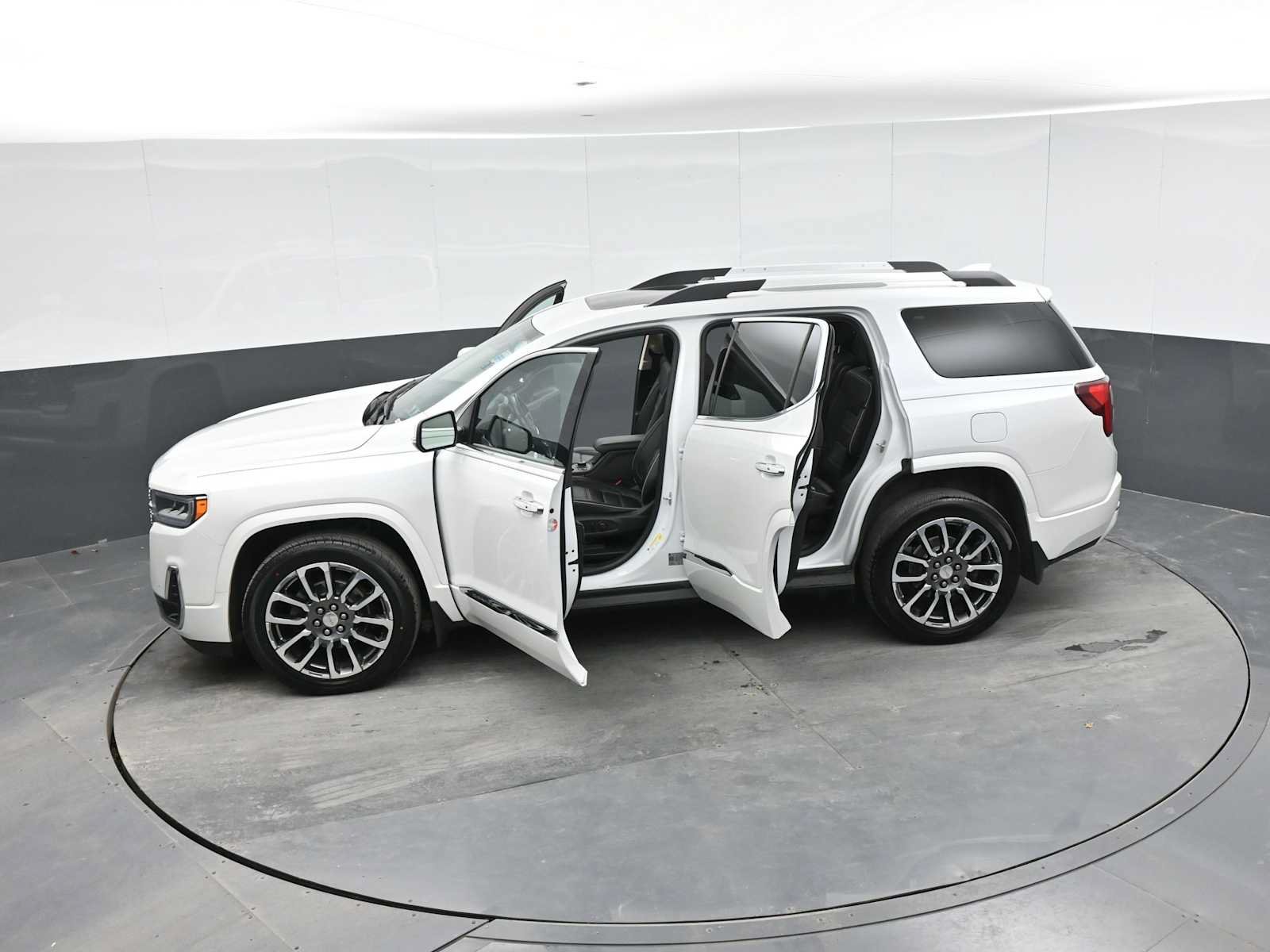 Used 2020 GMC Acadia Denali w/ LPO, Floor Liner Package AWD/4WD image 51