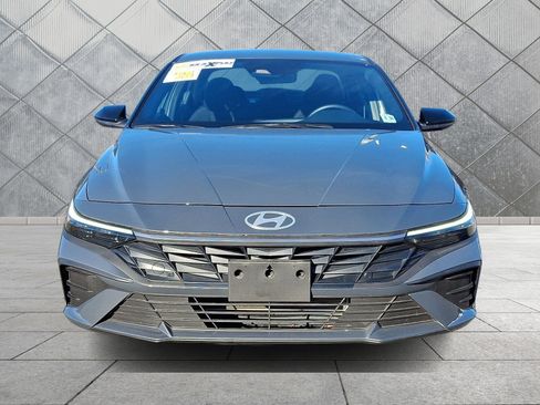 Certified 2025 Hyundai Elantra Sport image 2