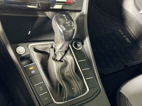 New 2026 Volkswagen Jetta SE image 17