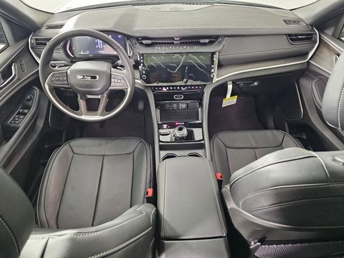 New 2026 Jeep Grand Cherokee Limited AWD/4WD image 19