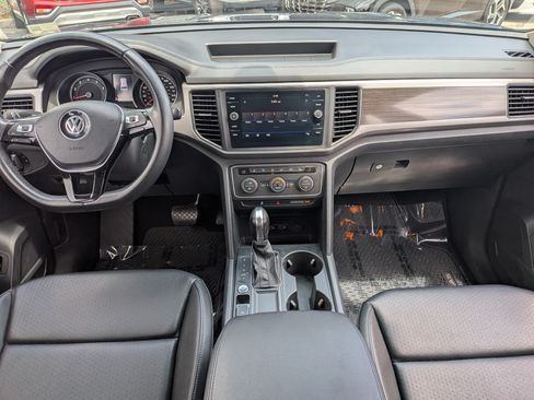 Used 2019 Volkswagen Atlas SE w/ Panoramic Sunroof Package FWD image 17