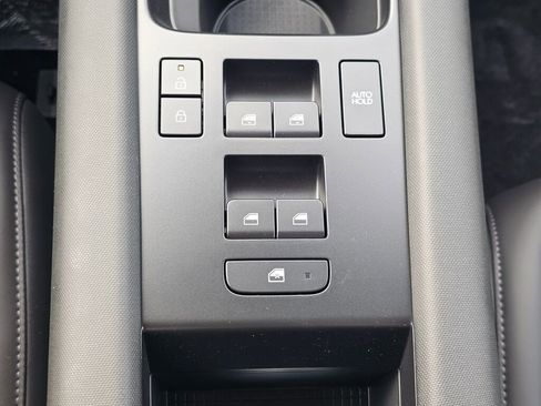 New 2025 Hyundai Ioniq 6 SEL image 22