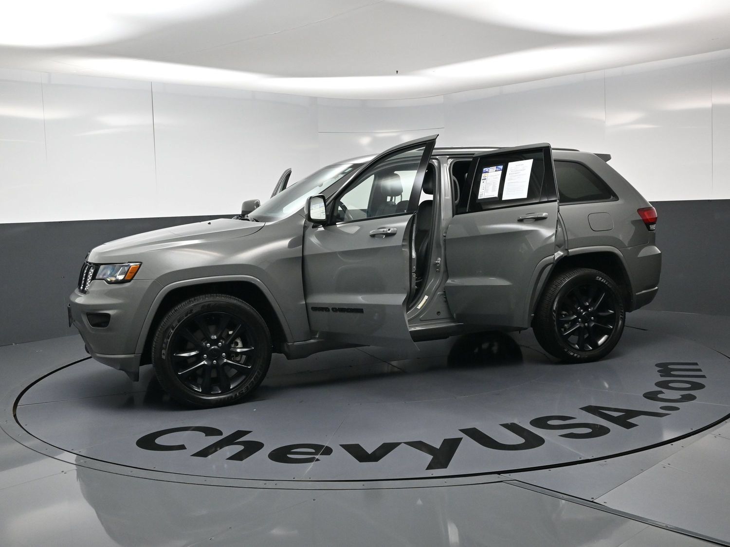 Used 2021 Jeep Grand Cherokee Laredo X AWD/4WD image 23