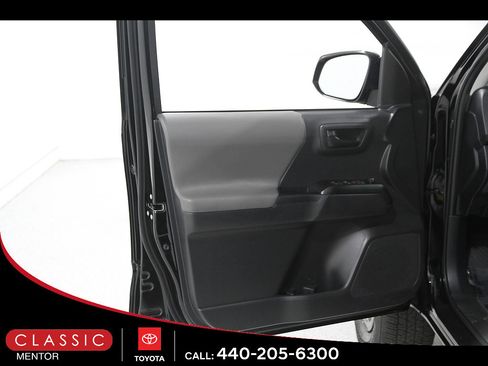 Certified 2023 Toyota Tacoma SR AWD/4WD image 4