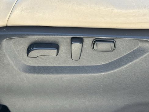 Used 2023 Nissan Armada Platinum w/ Captain's Chairs Package image 17