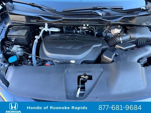 Used 2025 Honda Odyssey Sport-L image 32