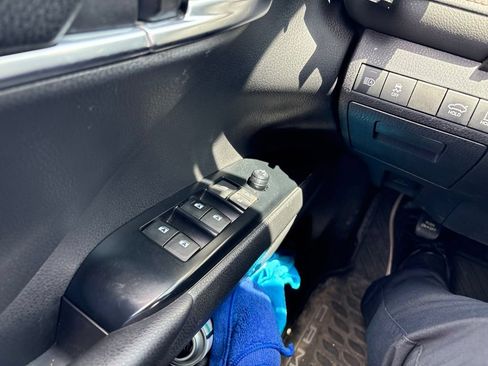 Used 2019 Toyota Camry LE FWD image 48