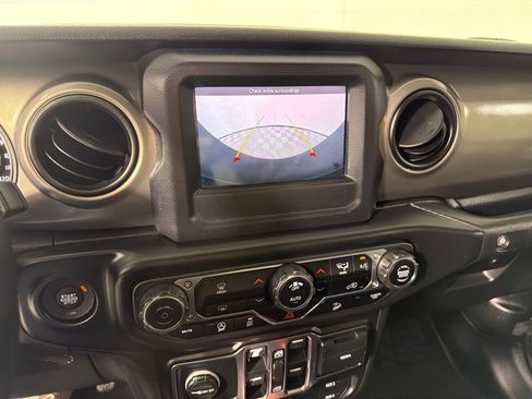 Used 2020 Jeep Wrangler Unlimited Sport S image 17