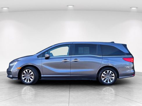 Used 2024 Honda Odyssey EX-L image 3