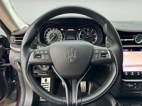 Used 2021 Maserati Quattroporte S GranSport RWD image 18