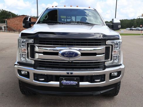 Used 2019 Ford F250 XLT w/ XLT Premium Package AWD/4WD image 7