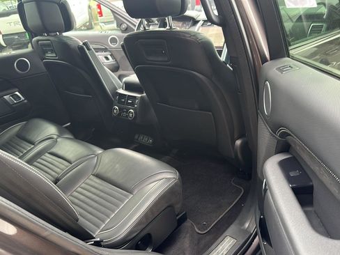 Used 2021 Land Rover Discovery HSE R-Dynamic AWD/4WD image 25