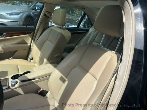 Used 2011 Mercedes-Benz C 300 4MATIC Sedan w/ Multimedia Pkg image 7