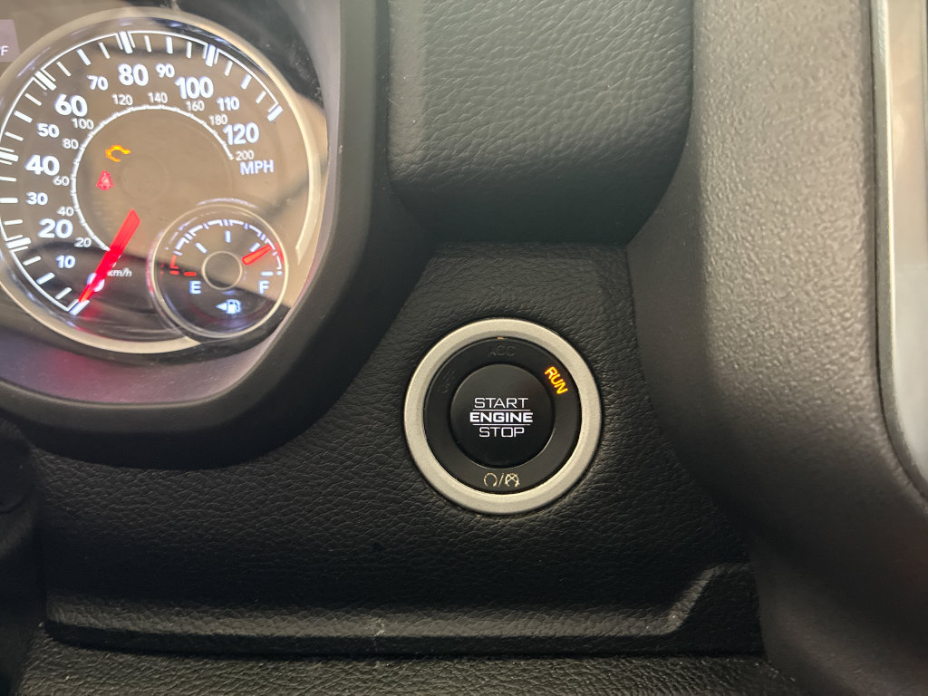 Used 2022 RAM 1500 Big Horn AWD/4WD image 17