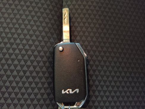 Used 2022 Kia Soul LX w/ Technology Package FWD image 32