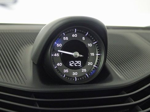 Certified 2025 Porsche Taycan 4 image 28