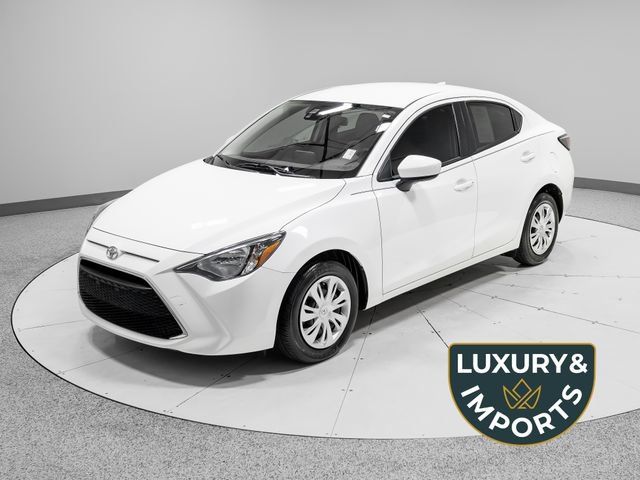 Used 2019 Toyota Yaris L FWD image 1