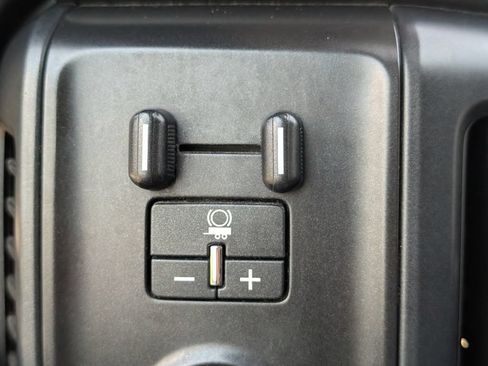 Used 2019 Chevrolet Silverado 2500 W/T w/ WT Convenience Package AWD/4WD image 12
