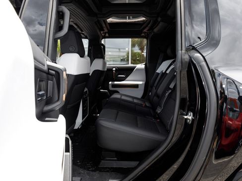 Used 2025 GMC Hummer EV 2X AWD/4WD image 24