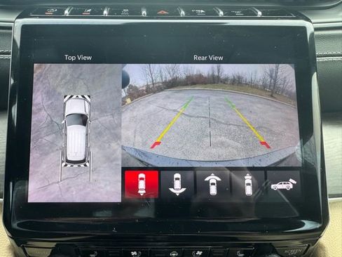 Used 2023 Jeep Grand Cherokee L Limited w/ Luxury Tech Group II RWD image 28