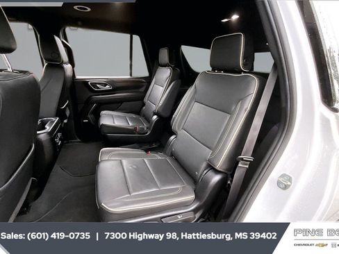 Used 2024 Chevrolet Tahoe Premier AWD/4WD image 19