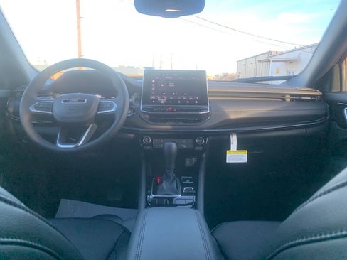 New 2026 Jeep Compass Latitude image 26