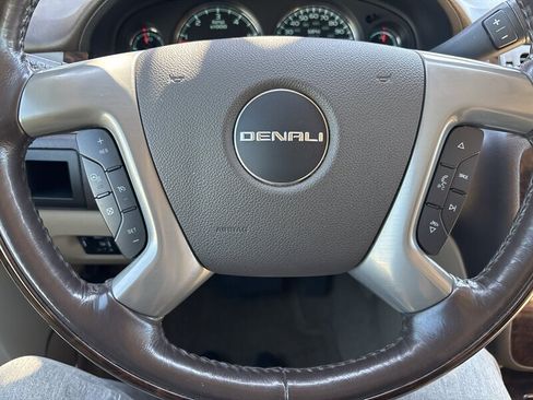 Used 2014 GMC Yukon XL Denali AWD/4WD image 29