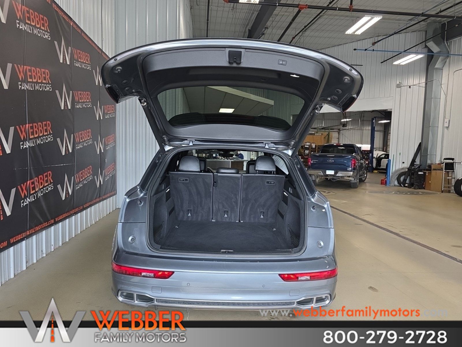 Used 2018 Audi SQ5 Premium Plus w/ S Sport Package AWD/4WD image 9