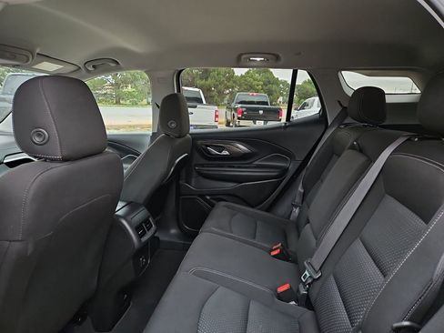 Used 2023 GMC Terrain SLE w/ Driver Convenience Package FWD image 16