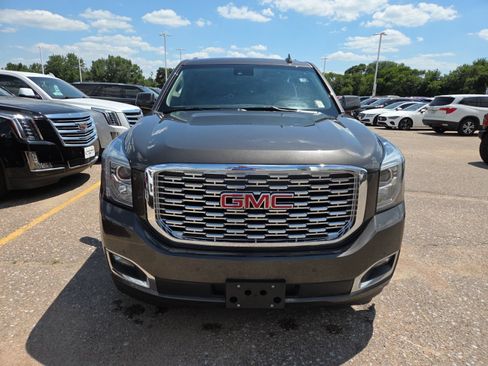 Used 2019 GMC Yukon XL Denali w/ Open Road Package AWD/4WD image 7