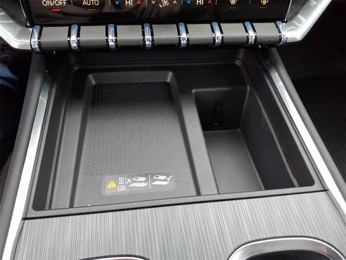 New 2026 GMC Acadia Elevation w/ Elevation Premium Package image 12