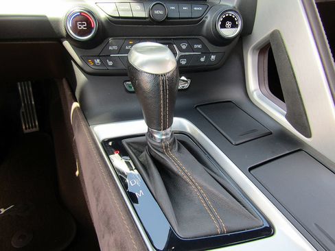 Used 2014 Chevrolet Corvette Stingray Convertible w/ 3LT Preferred Equipment Group RWD image 17