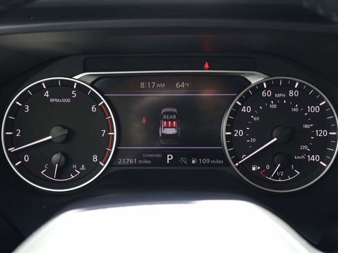 Used 2025 Nissan Rogue SV FWD image 14